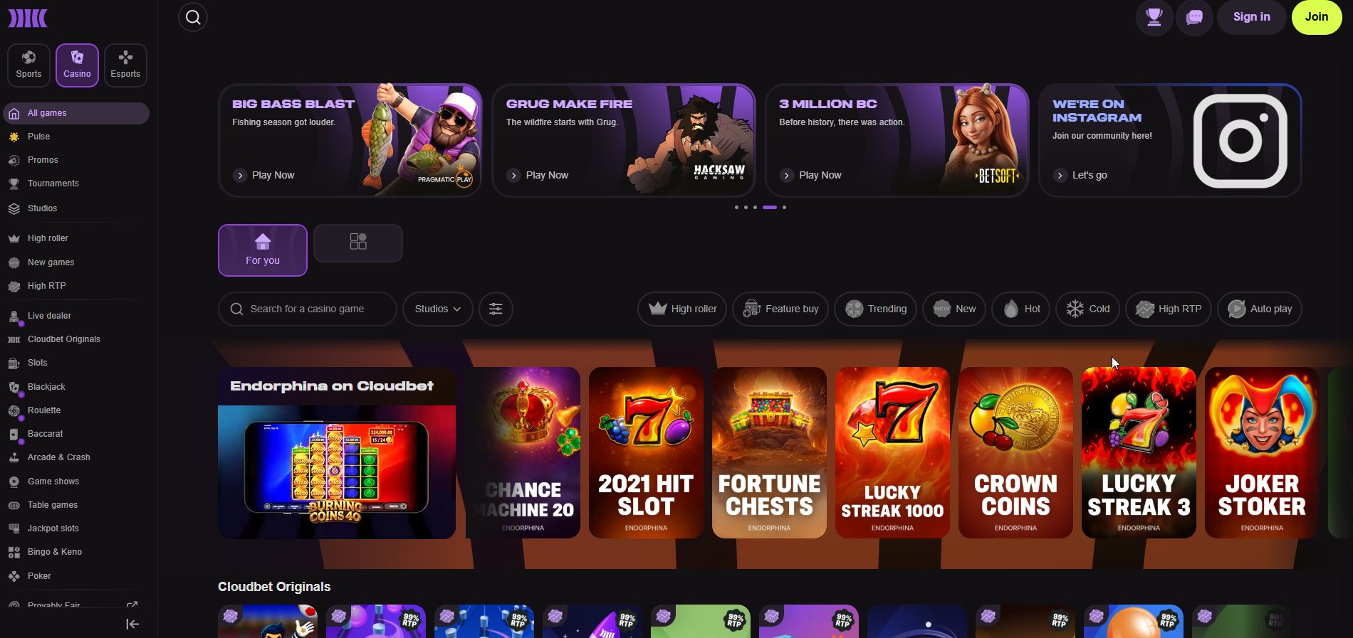 Nebeský lounge vznášející se nad mořem mraků: Cloudbet servíruje koktejly ve výšce deseti tisíc metrů, kde kryptoměnové sázky letí rychleji než proudové letadlo a výhled na západ slunce bere dech